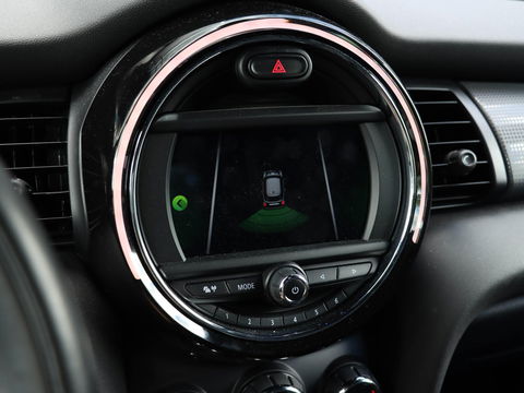 MINI Mini 1.5 Cooper Automaat Harman Kardon Navigatie LED Dealeronderhouden