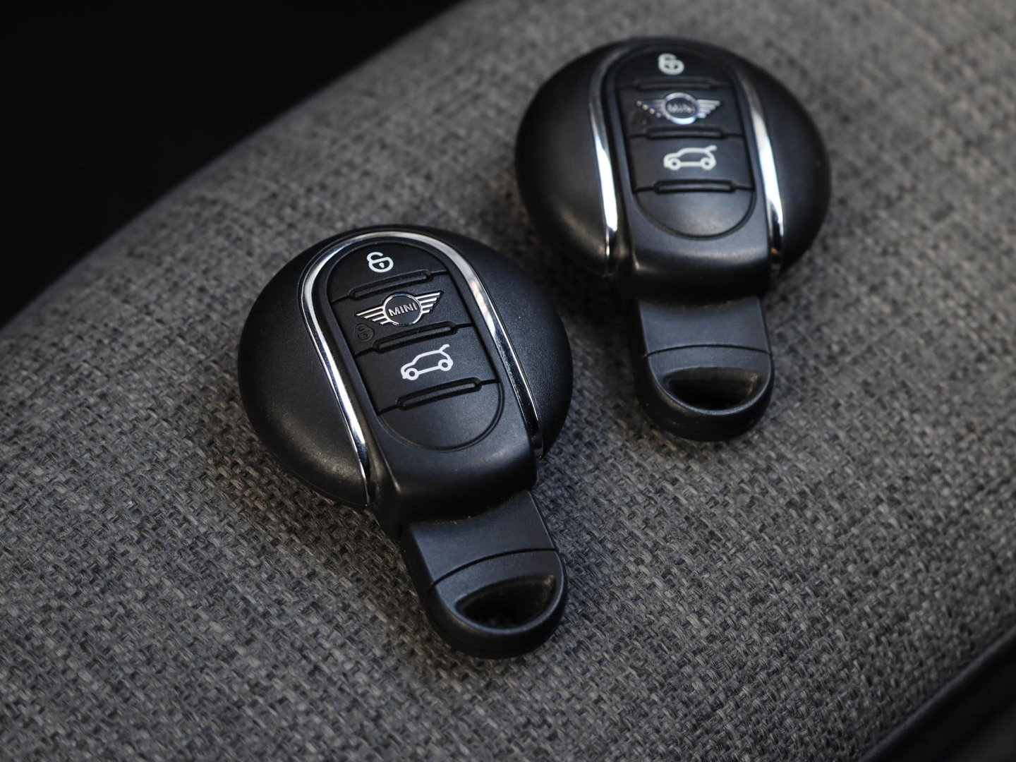 MINI 3-deurs 1.5 Cooper Automaat 136pk Harman Kardon Navigatie LED Dealeronderhouden
