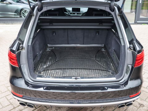 Audi S4 Avant S4 3.0 TFSI 354PK Quattro B&O Camera Sportstoel Memory Massage Trekhaak