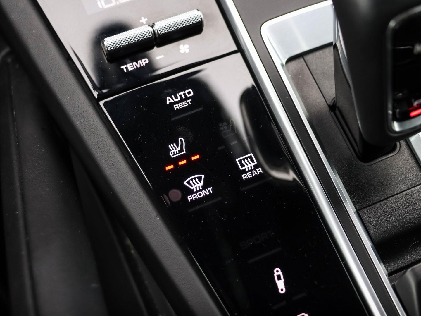 Porsche Cayenne Coupé 3.0 E-Hybrid 462pk | Sport Chrono | Luchtvering | Carbon | Bose