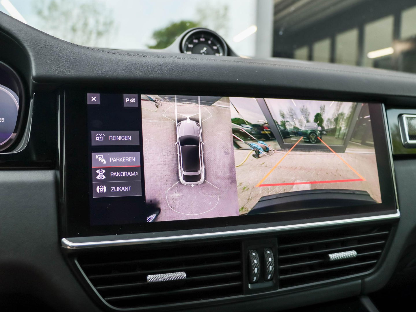 Porsche Cayenne Coupé 3.0 E-Hybrid 462pk | Sport Chrono | Luchtvering | Carbon | Bose