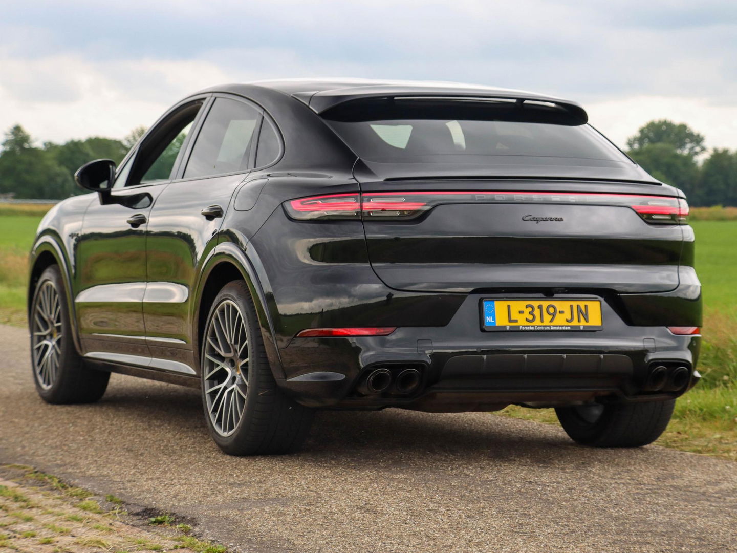 Porsche Cayenne Coupé 3.0 E-Hybrid 462pk | Sport Chrono | Luchtvering | Carbon | Bose