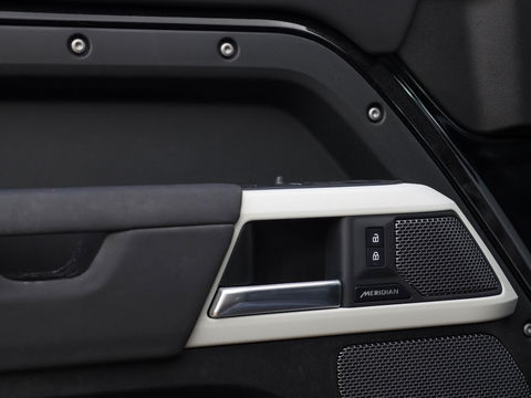 Land Rover Defender 110 P400e 110 XS Edition Urban | 360 | Luchtvering | Panodak | Trekhaak