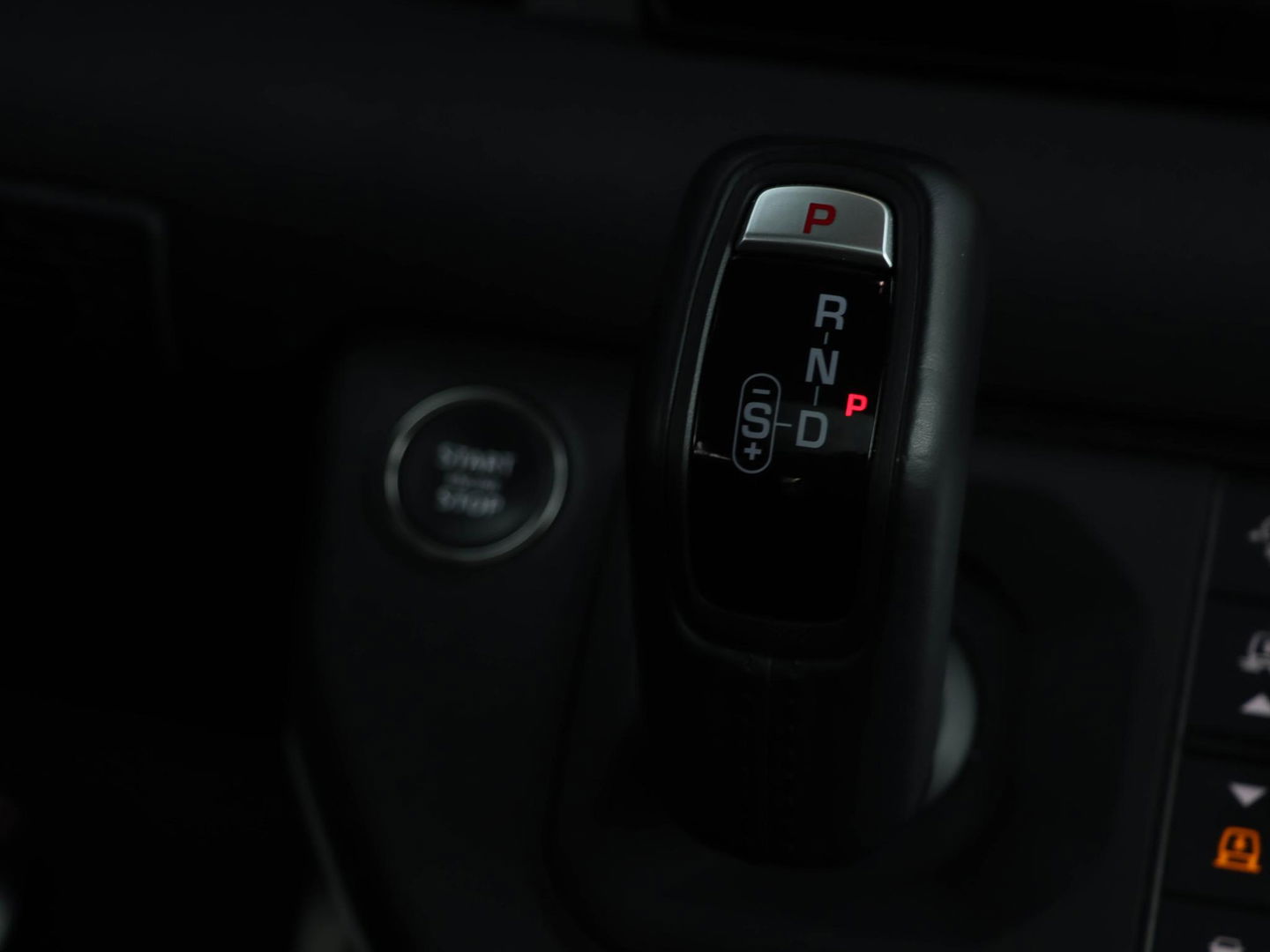 Land Rover Defender 110 P400e XS Edition Urban 360 Luchtvering Panodak Trekhaak Meridian