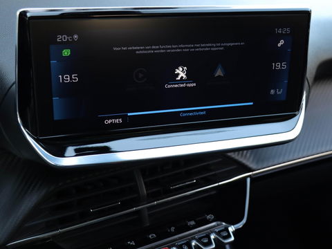 Peugeot 2008 1.2 PureTech Allure 130PK Trekhaak Panodak Keyless