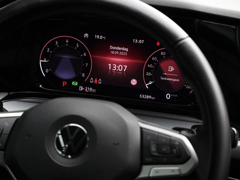 Volkswagen Golf 1.0 eTSI Active 110PK DSG Harman Kardon Fabr.garantie t/m 3-2027 max. 100.000km