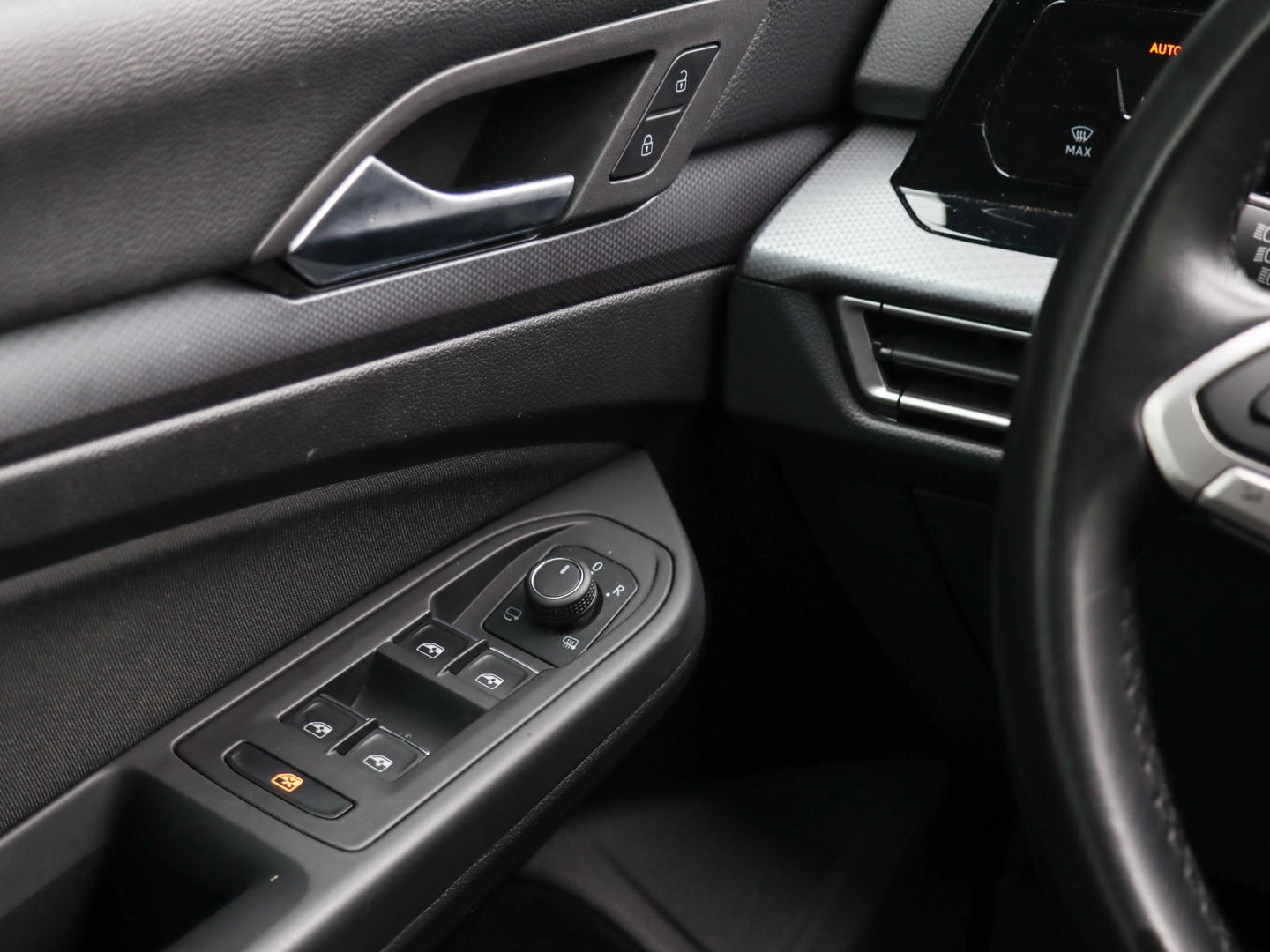 Volkswagen Golf 1.0 eTSI Active 110PK DSG Harman Kardon Fabr.garantie t/m 3-2027 max. 100.000km