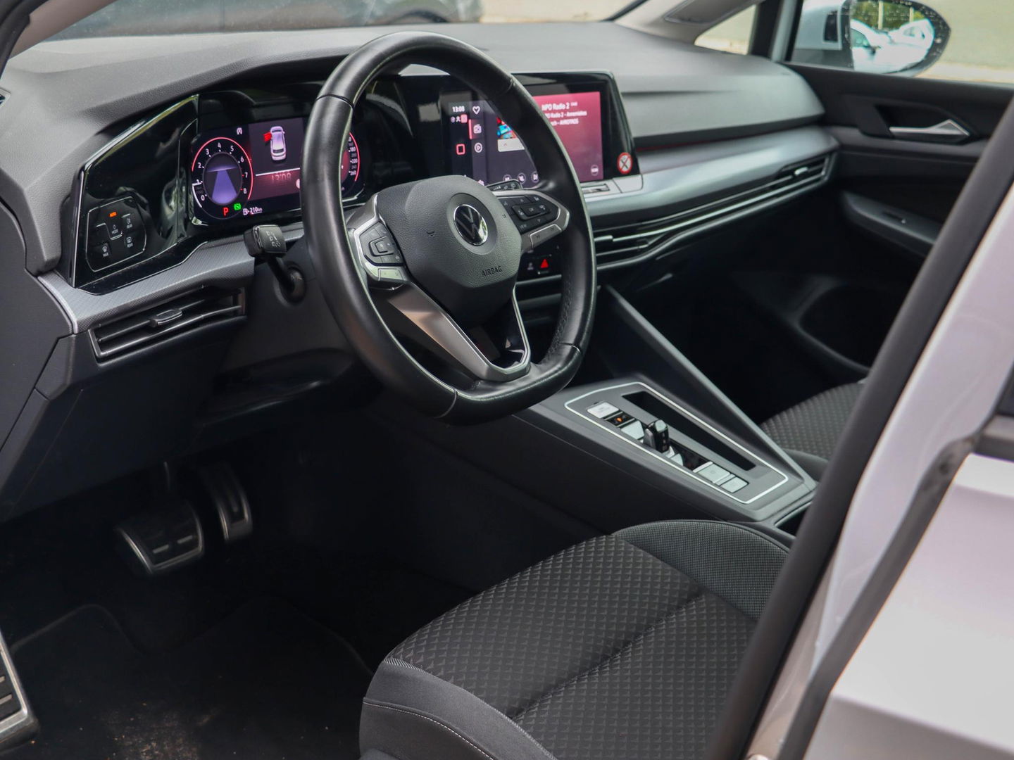 Volkswagen Golf 1.0 eTSI Active 110PK DSG Harman Kardon Fabr.garantie t/m 3-2027 max. 100.000km