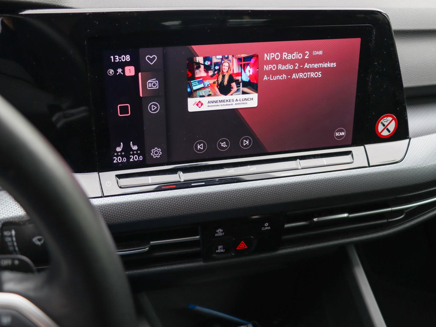 Volkswagen Golf 1.0 eTSI Active 110PK DSG Harman Kardon Fabr.garantie t/m 3-2027 max. 100.000km