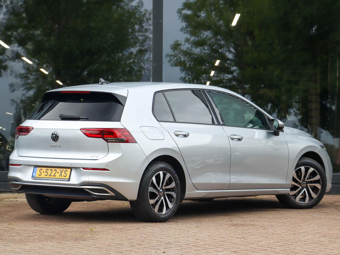 Volkswagen Golf 1.0 eTSI Active 110PK DSG Harman Kardon Fabr.garantie t/m 3-2027 max. 100.000km