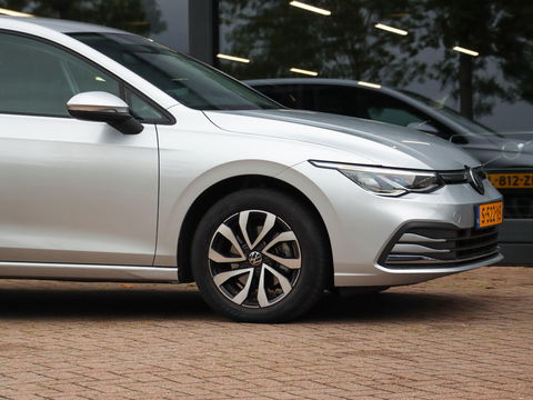 Volkswagen Golf 1.0 eTSI Active 110PK DSG Harman Kardon Fabr.garantie t/m 3-2027 max. 100.000km