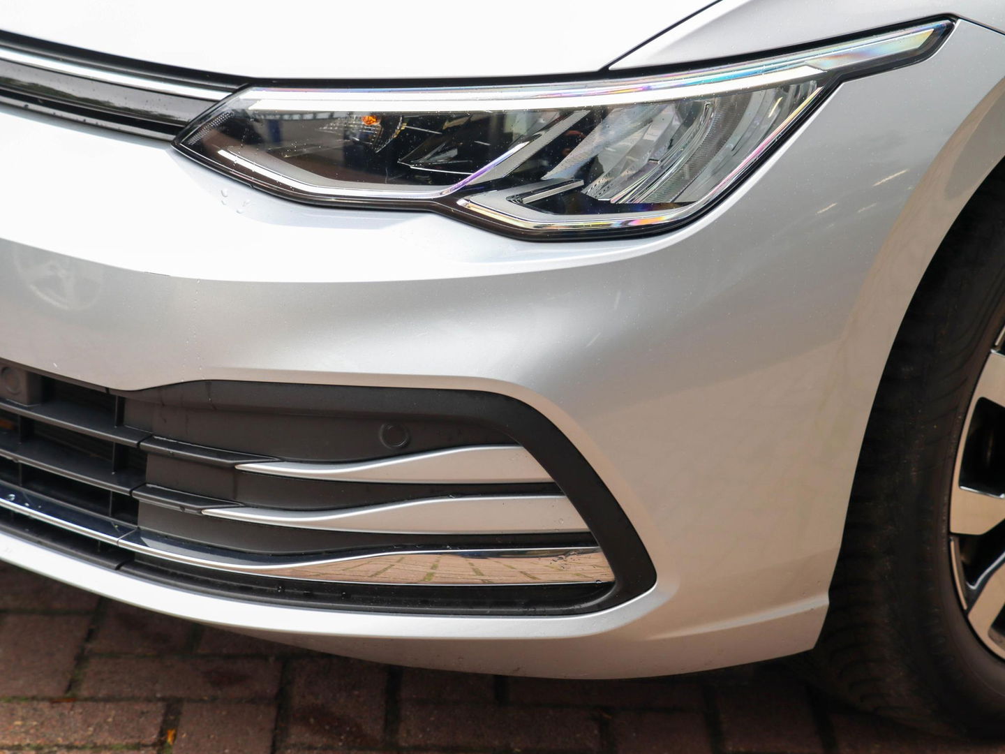 Volkswagen Golf 1.0 eTSI Active 110PK DSG Harman Kardon Fabr.garantie t/m 3-2027 max. 100.000km