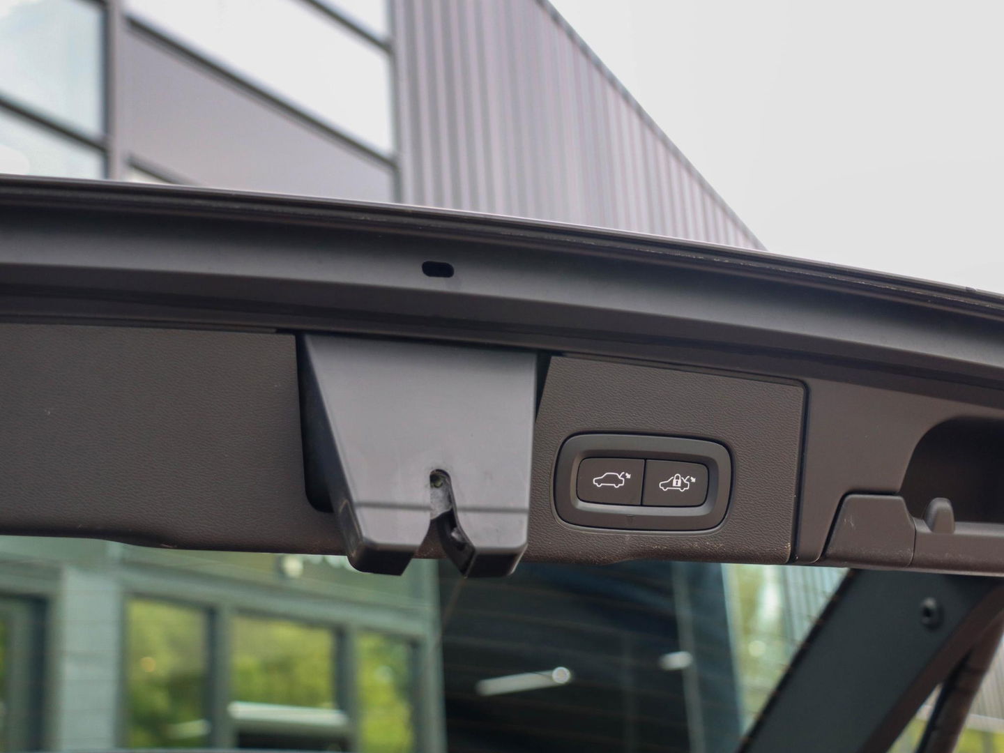 Volvo XC60 T6 AWD Inscription 350PK ACC Panoramadak 19 inch