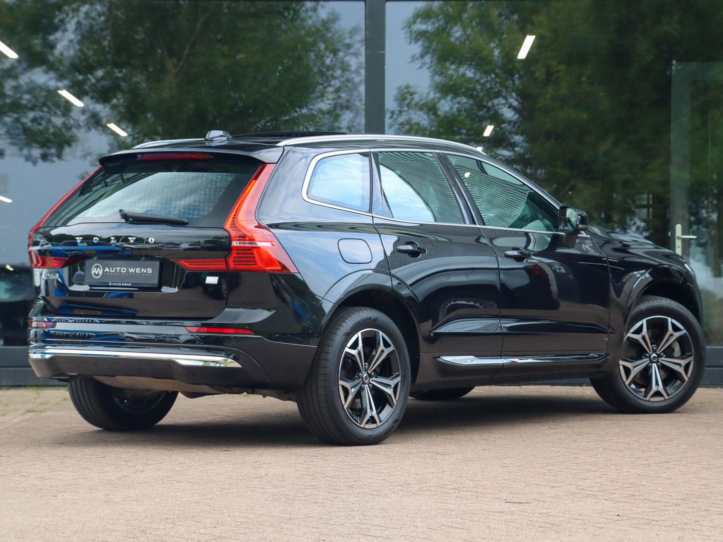 Volvo XC60 T6 AWD Inscription 350PK ACC Panoramadak 19 inch