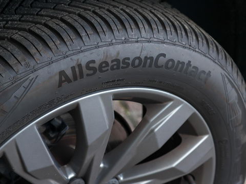 Volkswagen T-Roc 1.0 TSI Style 115pk Trekhaak Navigatie Camera