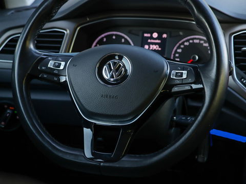 Volkswagen T-Roc 1.0 TSI Style 115pk Trekhaak Navigatie Camera