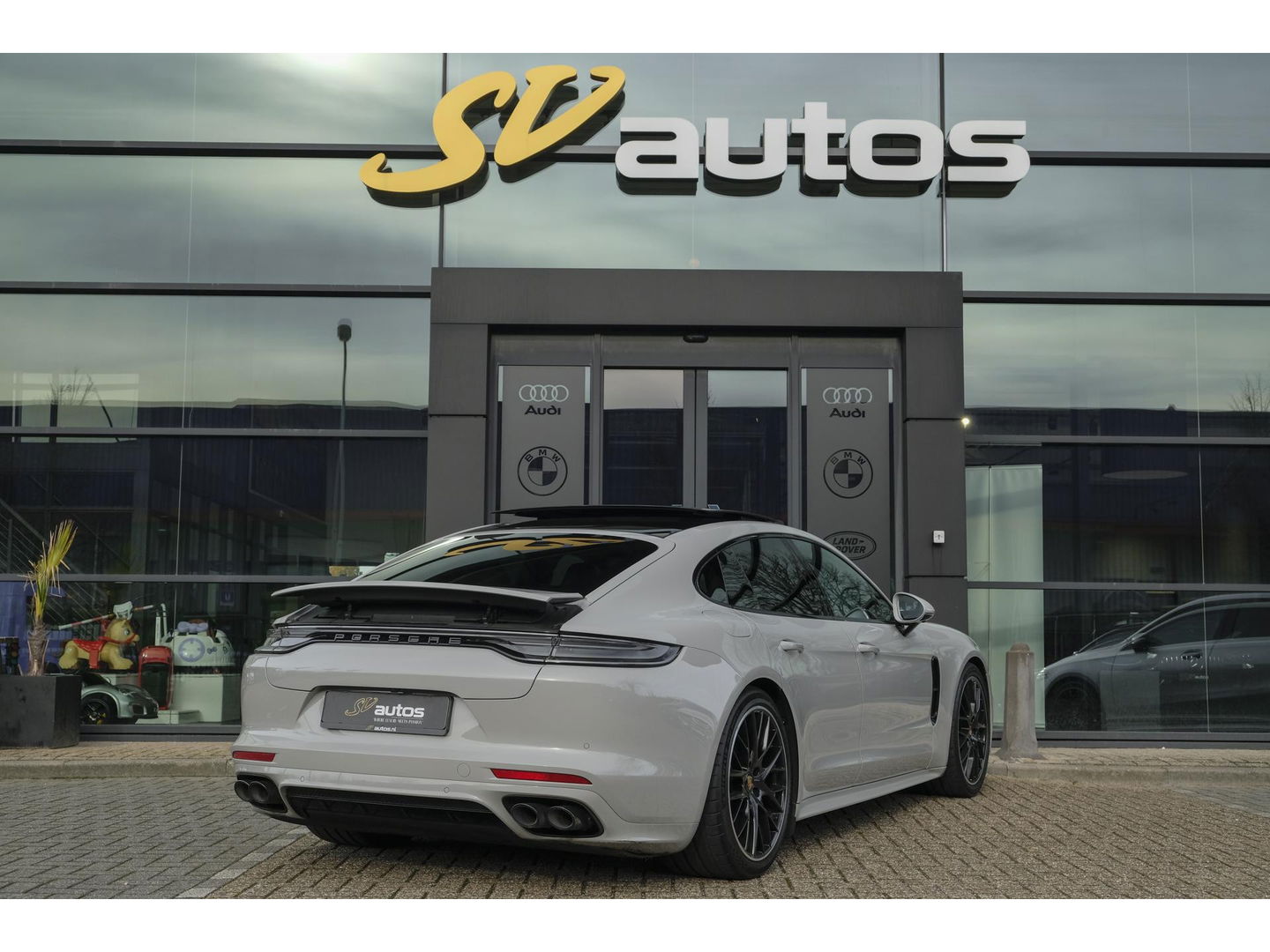 Porsche Panamera 2.9 4 462pk E-Hybrid Platinum Sport design Panoramadak 5-zits 4-wielsturing Luchtvering Sportuitlaat Matrix Stoelkoeling