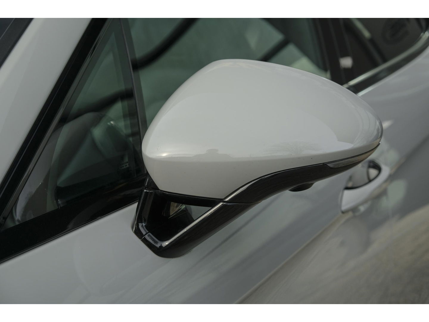 Porsche Panamera 2.9 4 462pk E-Hybrid Platinum Sport design Panoramadak 5-zits 4-wielsturing Luchtvering Sportuitlaat Matrix Stoelkoeling