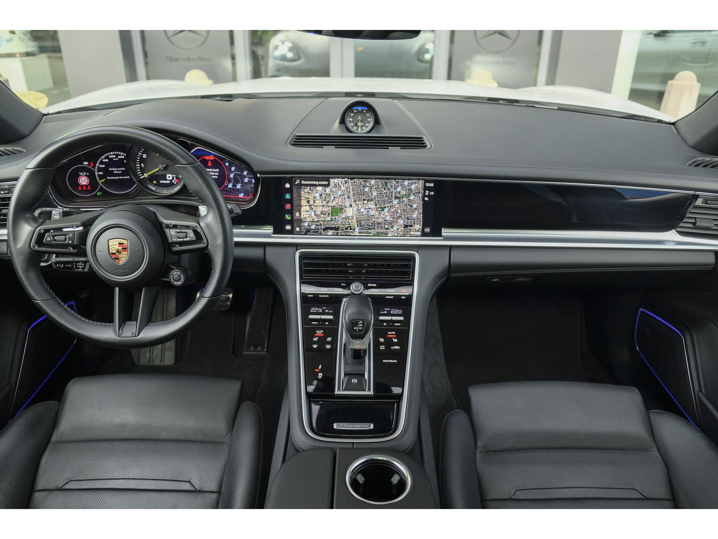 Porsche Panamera 2.9 4 462pk E-Hybrid Platinum Sport design Panoramadak 5-zits 4-wielsturing Luchtvering Sportuitlaat Matrix Stoelkoeling