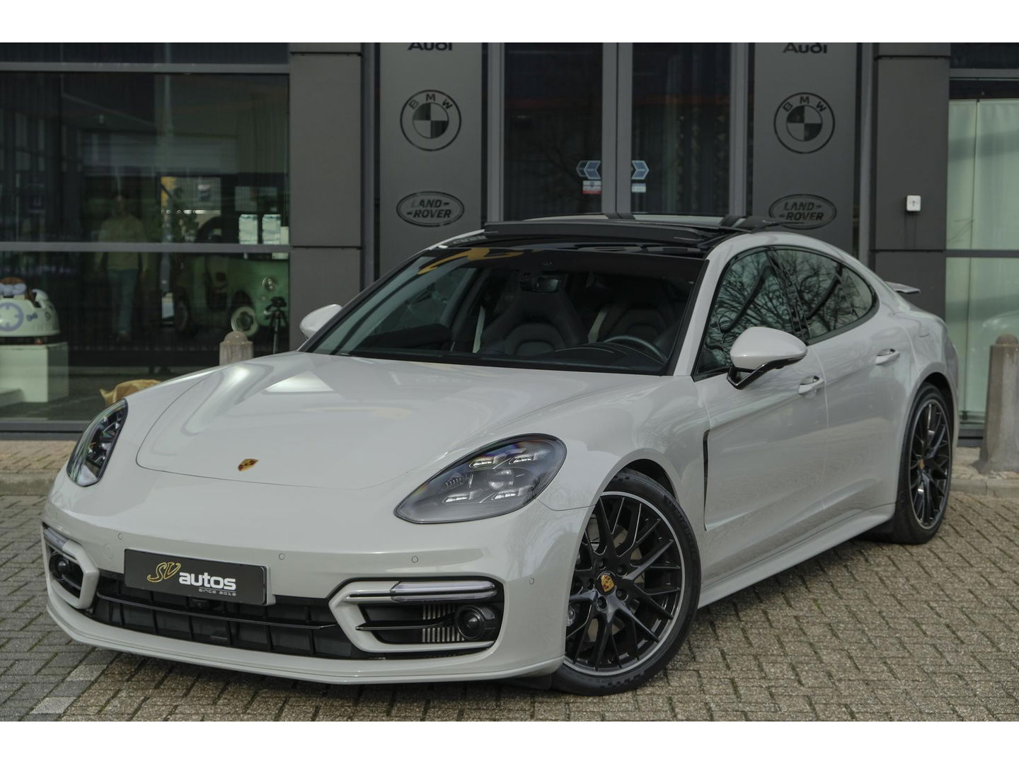 Porsche Panamera 2.9 4 462pk E-Hybrid Platinum Sport design Panoramadak 5-zits 4-wielsturing Luchtvering Sportuitlaat Matrix Stoelkoeling