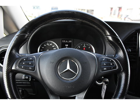 Mercedes-Benz Vito 119 CDI L2 AMG Edition Adaptieve Cruise, Camera, Carplay, LED, Stoelverwarming, Leder, Trekhaak, Multimedia, Uniek!