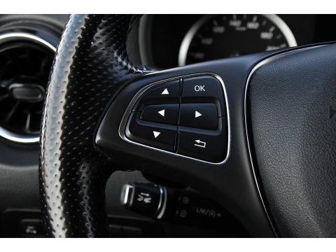 Mercedes-Benz Vito 119 CDI L2 AMG Edition Adaptieve Cruise, Camera, Carplay, LED, Stoelverwarming, Leder, Trekhaak, Multimedia, Uniek!