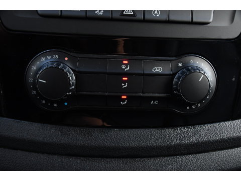 Mercedes-Benz Vito 119 CDI L2 AMG Edition Adaptieve Cruise, Camera, Carplay, LED, Stoelverwarming, Leder, Trekhaak, Multimedia, Uniek!