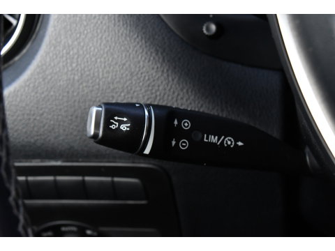 Mercedes-Benz Vito 119 CDI L2 AMG Edition Adaptieve Cruise, Camera, Carplay, LED, Stoelverwarming, Leder, Trekhaak, Multimedia, Uniek!