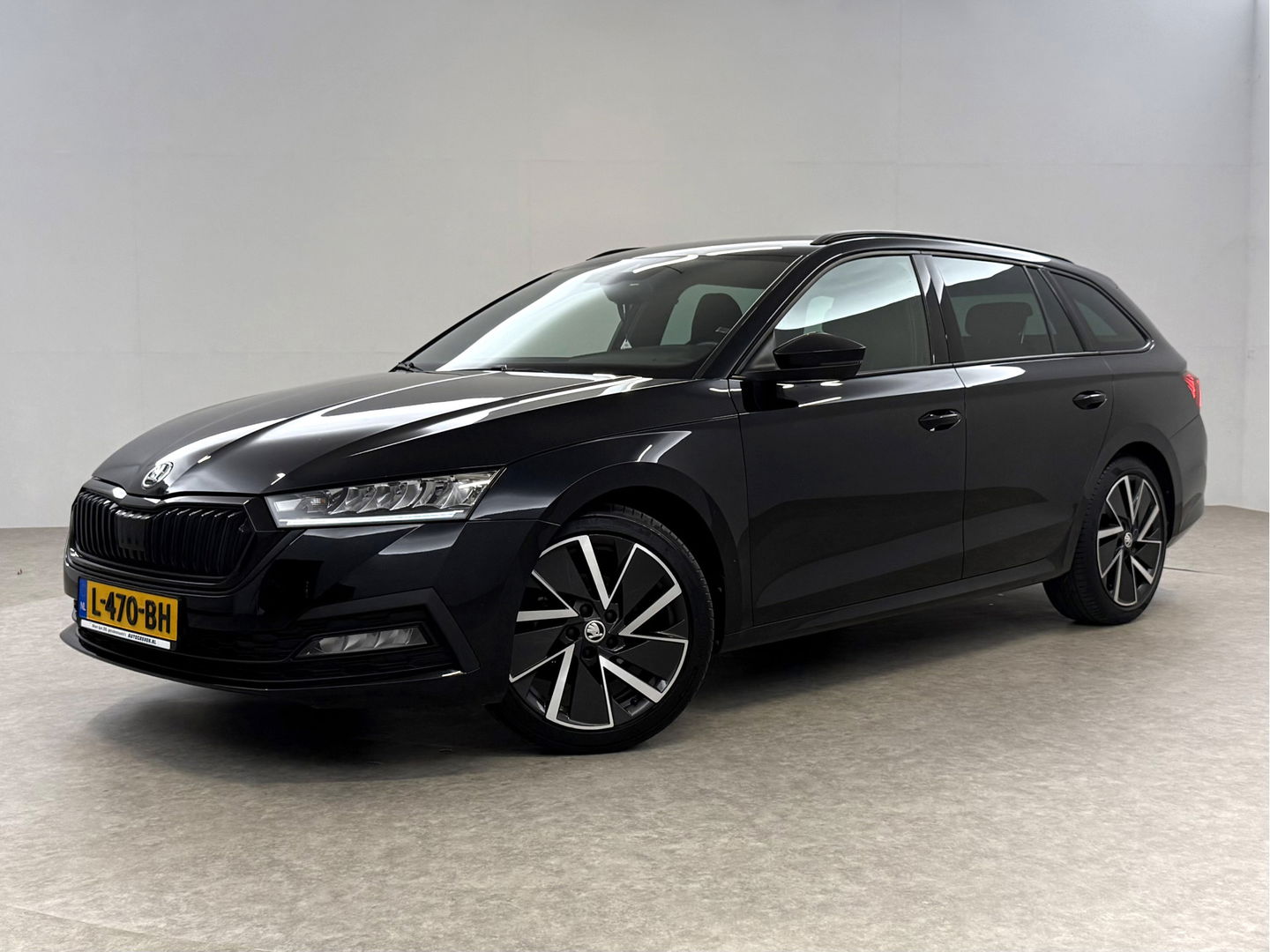 Škoda Octavia 1.0 TSI Sport Business | Virtual | Sfeerverl. | Carplay | Parkeersens. | NAP