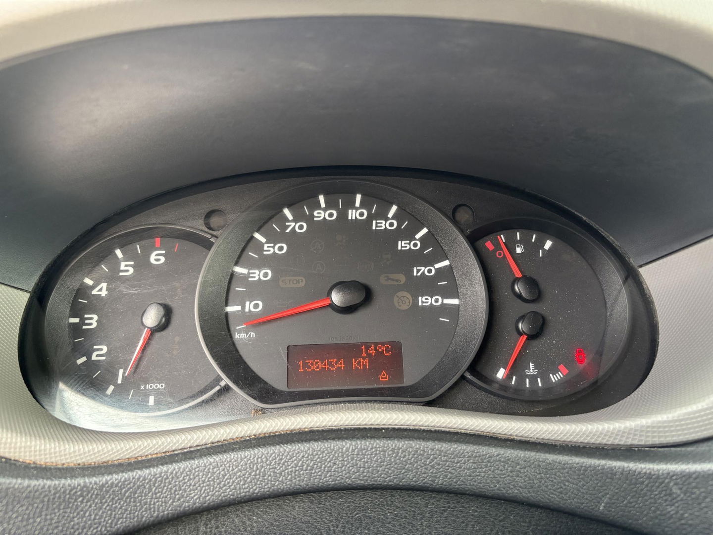 Renault Master T35 2.3 dCi L2H2 2x SCHUIFD | Cruise | Navi | Bluetooth | Airco