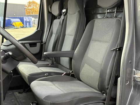 Renault Master T35 2.3 dCi L2H2 2x SCHUIFD | Cruise | Navi | Bluetooth | Airco