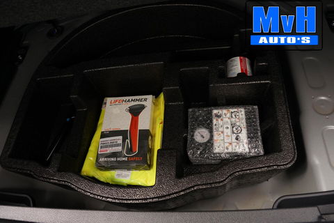 Toyota Yaris Cross 1.5 Hybrid 130 Executive|STUUR/STOELVERW.