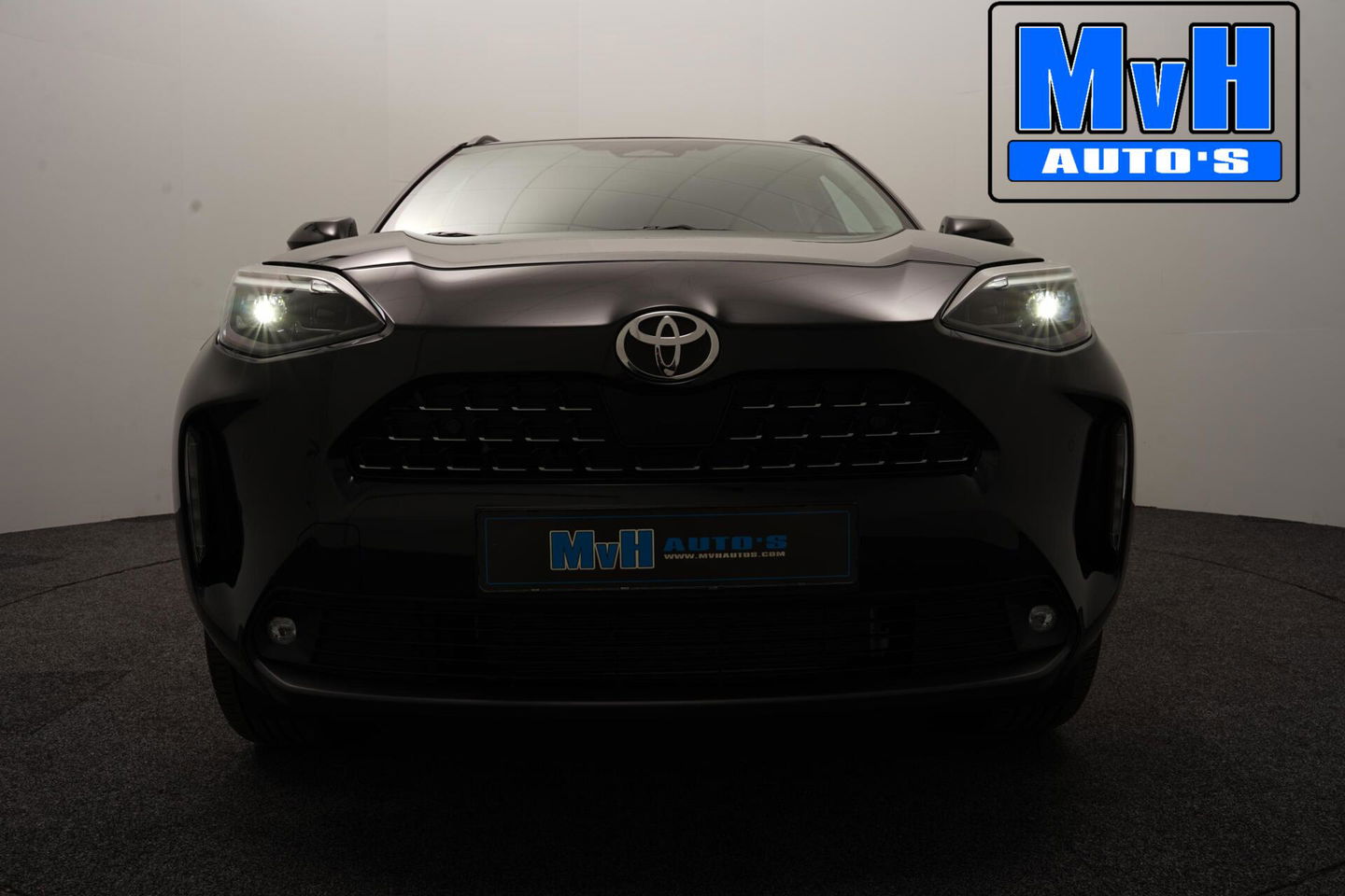 Toyota Yaris Cross 1.5 Hybrid 130 Executive|STUUR/STOELVERW.