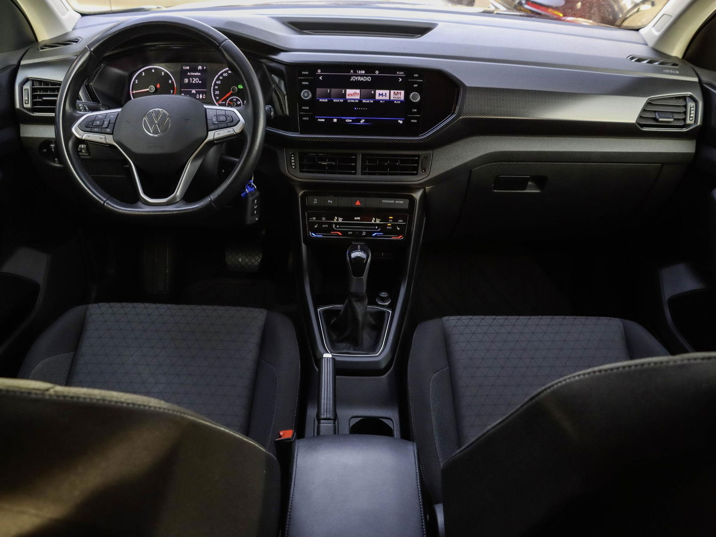 Volkswagen T-Cross 1.0 TSI Life 110PK Automaat PDC V+A | Camera | CarPlay | ACC