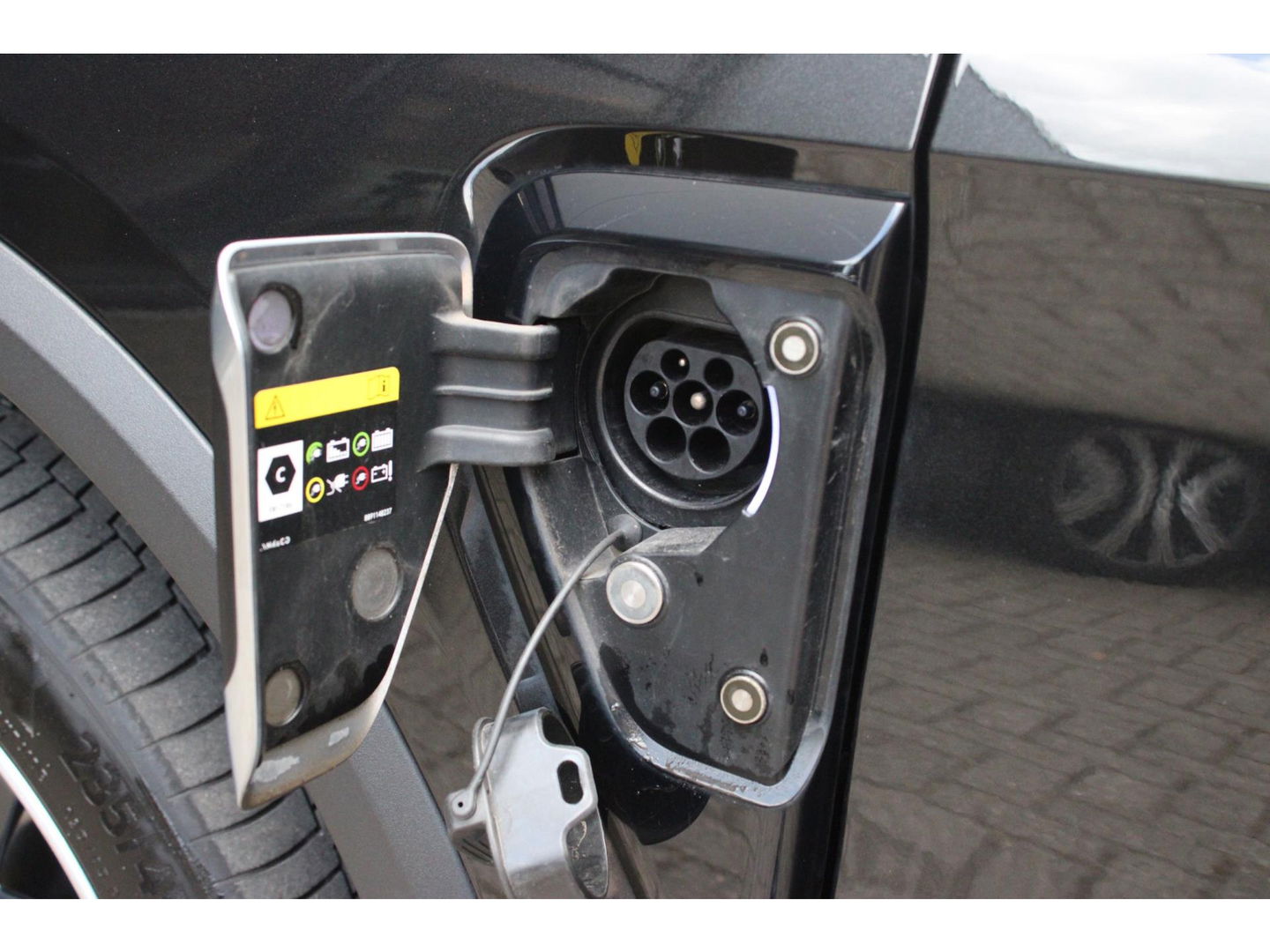 Lynk & Co 01 | Adaptive Cruise | 360° Camera | Panoramadak | Elektrische memory stoel | Keyless |