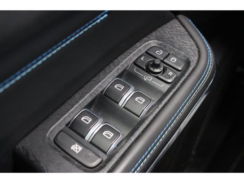 Lynk & Co 01 | Adaptive Cruise | 360° Camera | Panoramadak | Elektrische memory stoel | Keyless |