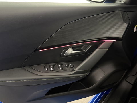 Peugeot 208 EV GT 350 50 kWh | Snelladen | Pano | 360° | Virtual | Sfeerverl. | Carplay | Stoelverw. | Keyless | NAP