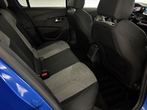 Peugeot 208 EV GT 350 50 kWh | Snelladen | Pano | 360° | Virtual | Sfeerverl. | Carplay | Stoelverw. | Keyless | NAP