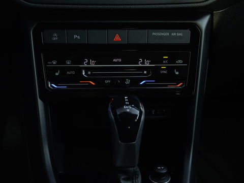 Volkswagen T-Cross 1.0 TSI Life 110PK Automaat PDC V+A | Camera | CarPlay | ACC