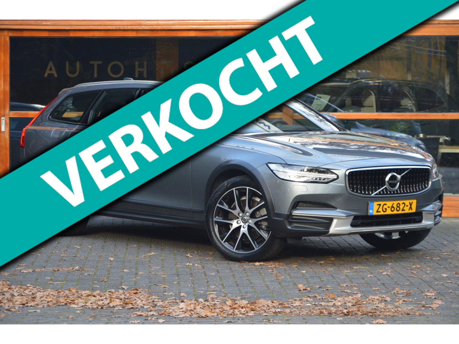 Volvo V90 Cross Country D4 AWD Polestar Engineerd | Adaptive Cruise | Trekhaak 2400KG | Stoelverwarming | Leer | VOC |