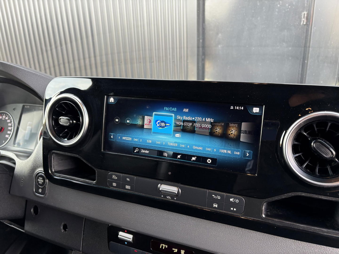 Mercedes-Benz Sprinter 319 3.0 CDI L2H2 V6 | LED | CHAUFFEURSSTOEL | LEDER