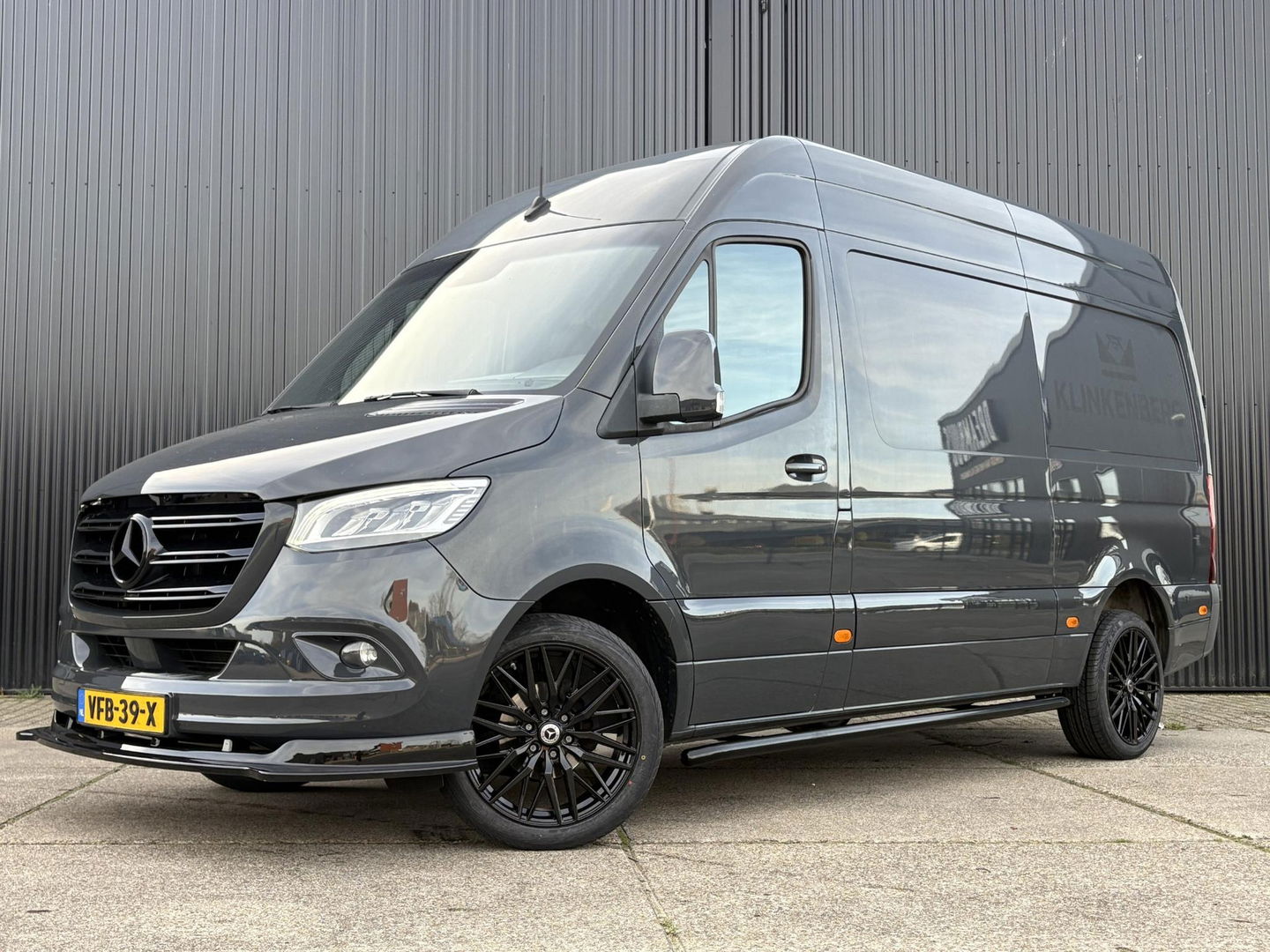 Mercedes-Benz Sprinter 319 3.0 CDI L2H2 V6 ** VERWACHT ** | LED | CHAUFFEURSSTOEL | LEDER