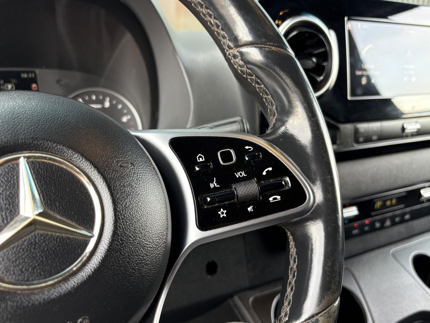 Mercedes-Benz Sprinter 319 3.0 CDI L2H2 V6 | LED | CHAUFFEURSSTOEL | LEDER