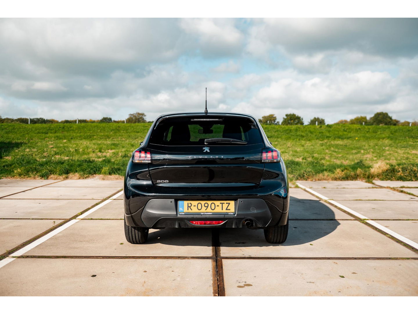 Peugeot 208 1.2 PureTech Active Pack | NAVI | CRUISE | 16" LM VELGEN