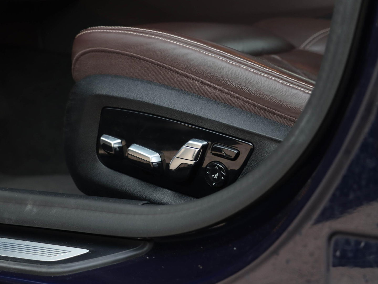 BMW 5 Serie Touring 530e High Exec M Sport Individual Panodak Harman Kardon ACC Trekhaak