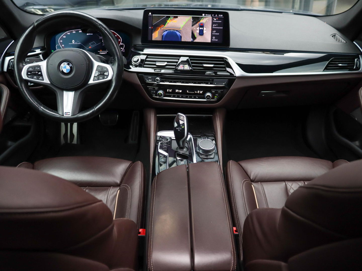 BMW 5 Serie Touring 530e High Executive M Sport Individual Panodak Harman Kardon ACC Trekhaak