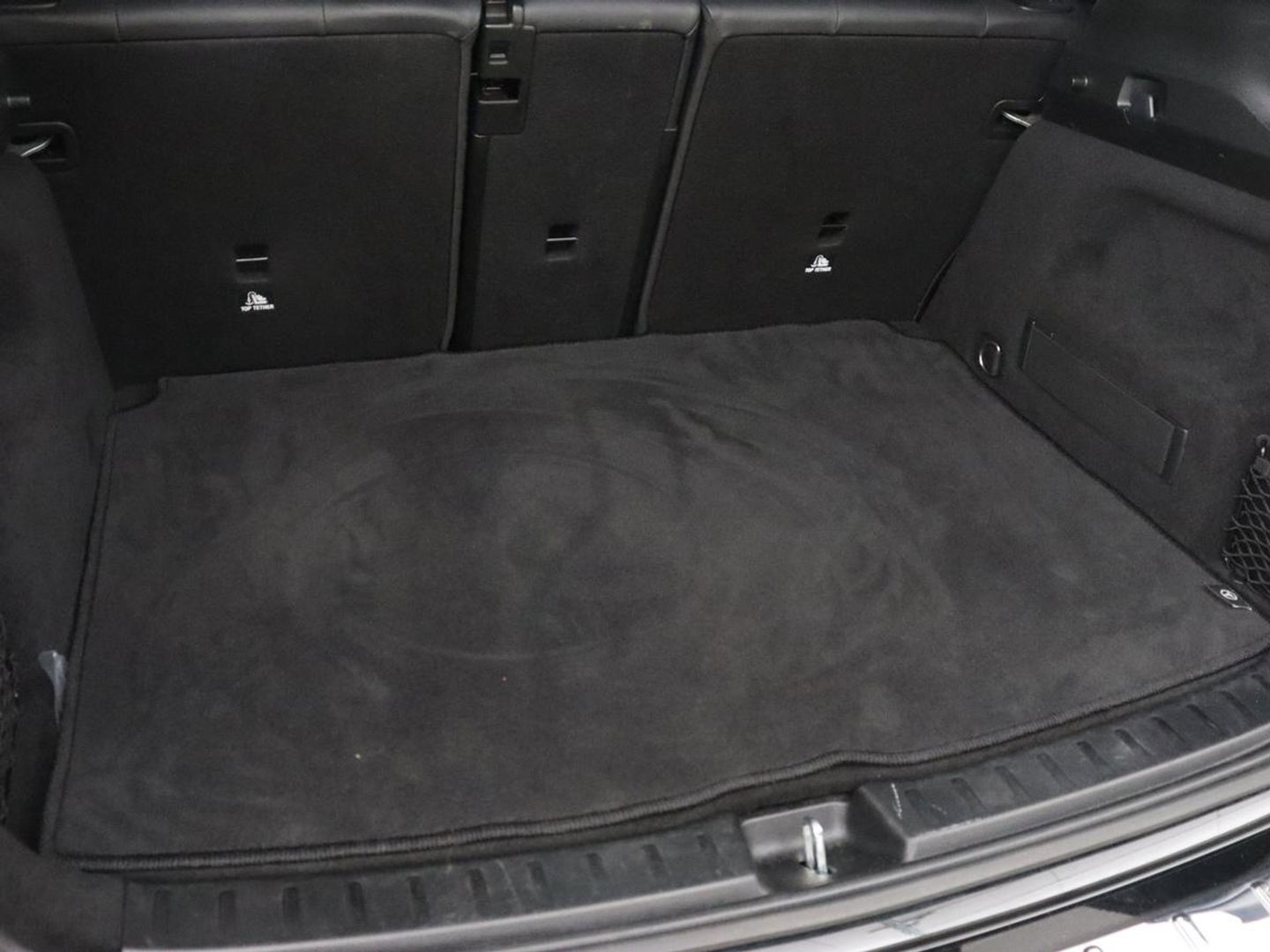 Mercedes-Benz EQA 250 AMG 67kWh | Trekhaak | Carplay | Head-Up | Stoelverwarming | Memory | Keyless | Navigatie | Leder/Alcantara | Sfeerverlichting | Widescreen | Full LED | Park Assist