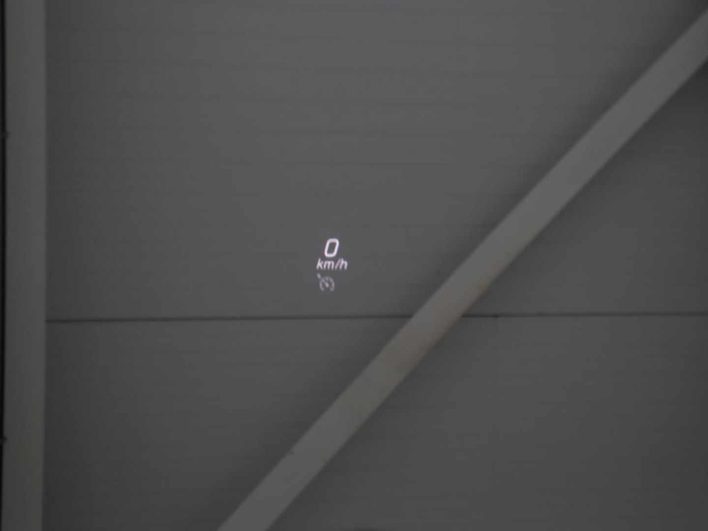 Mercedes-Benz EQA 250 AMG 67kWh | Trekhaak | Carplay | Head-Up | Stoelverwarming | Memory | Keyless | Navigatie | Leder/Alcantara | Sfeerverlichting | Widescreen | Full LED | Park Assist