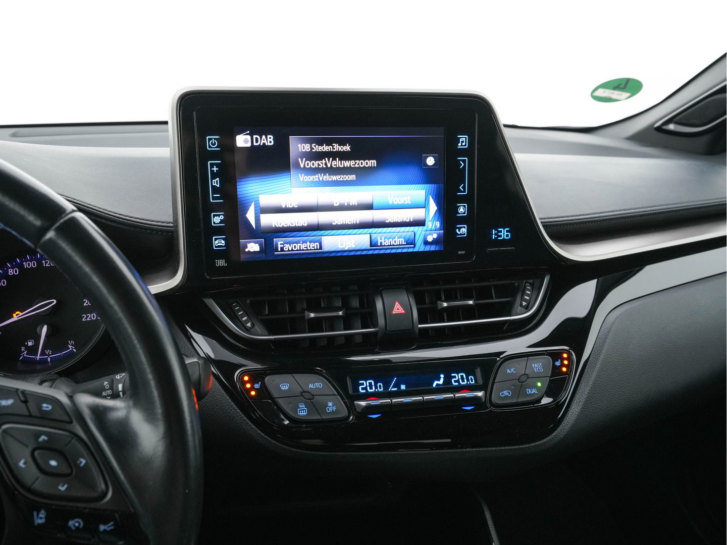 Toyota C-HR 1.8 Hybrid Style Aut. *ADAPTIVE-CRUISE | BLIND-SPOT | JBL-SOUND | HEATED-COMFORTSEATS | CAMERA | KEYLESS | DAB+ | NAVI-FULLMAP | ECC | PDC | PRIVACY-GLASS | TOWBAR | LANE-ASSIST | 18''ALU*