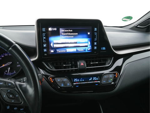 Toyota C-HR 1.8 Hybrid Style Aut. *ADAPTIVE-CRUISE | BLIND-SPOT | JBL-SOUND | HEATED-COMFORTSEATS | CAMERA | KEYLESS | DAB+ | NAVI-FULLMAP | ECC | PDC | PRIVACY-GLASS | TOWBAR | LANE-ASSIST | 18''ALU*